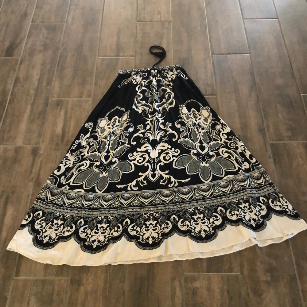 Flying Tomato size M ankle length skirt.